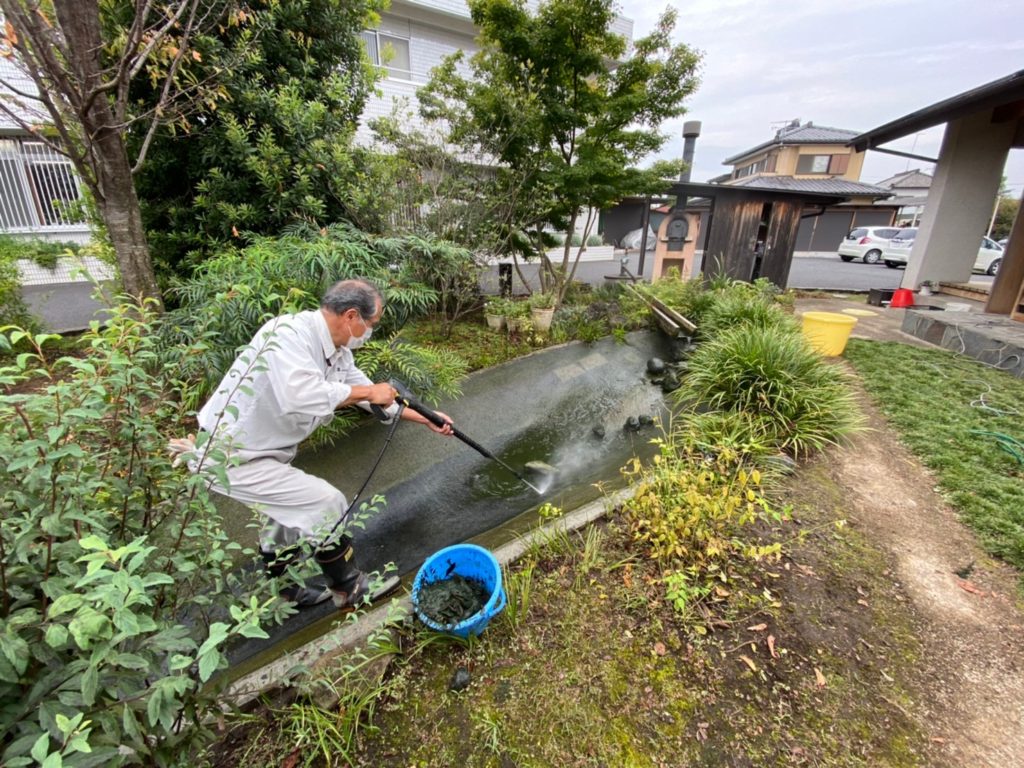 池の水を抜く2