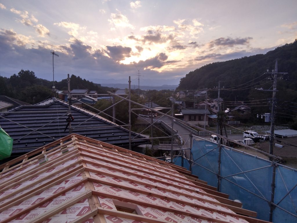 埼玉県大里郡寄居町で薪ｽﾄｰﾌﾞや自然素材を使った木の家のデザインされた注文住宅を建てるなら小林建設