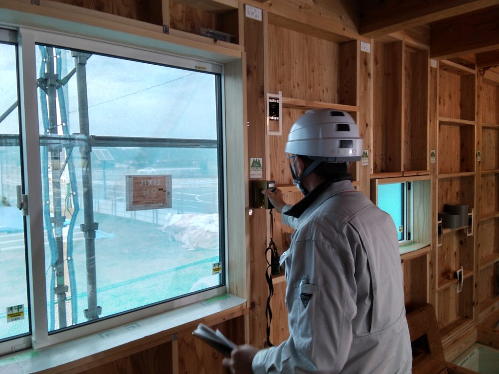 群馬県藤岡市で薪ストーブや自然素材を使った木の家のおしゃれな新築注文住宅を建てるなら小林建設