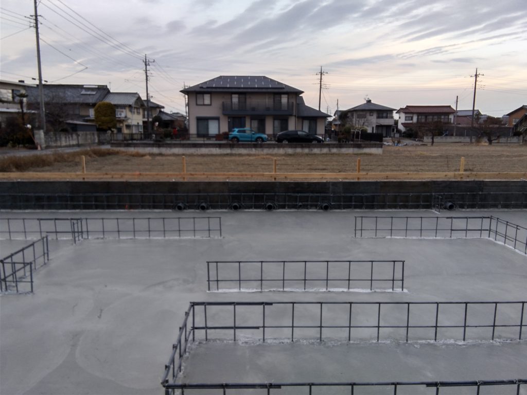 群馬県藤岡市で薪ストーブや自然素材を使った木の家のおしゃれな新築注文住宅を建てるなら小林建設