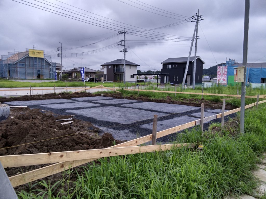 群馬県藤岡市で薪ストーブや自然素材を使った木の家のおしゃれな新築注文住宅を建てるなら小林建設