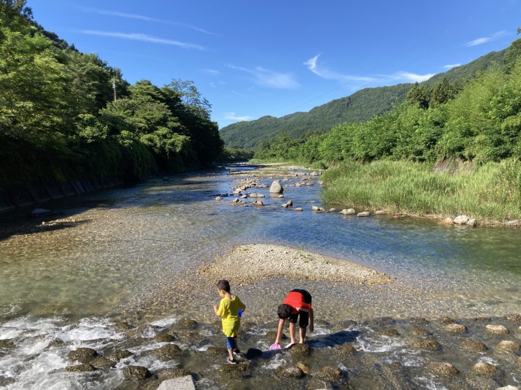 群馬県桐生市で薪ストーブや自然素材を使った木の家のおしゃれな新築注文住宅を建てるなら小林建設