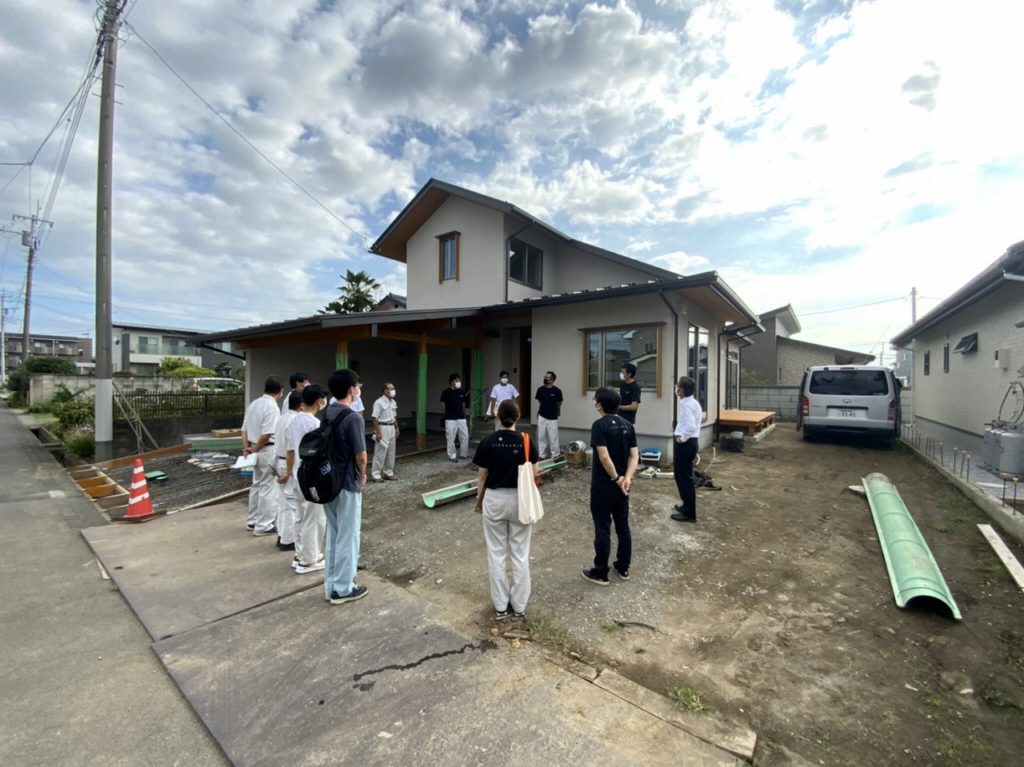 埼玉県深谷市で薪ストーブや自然素材を使った木の家のおしゃれな新築注文住宅を建てるなら小林建設 