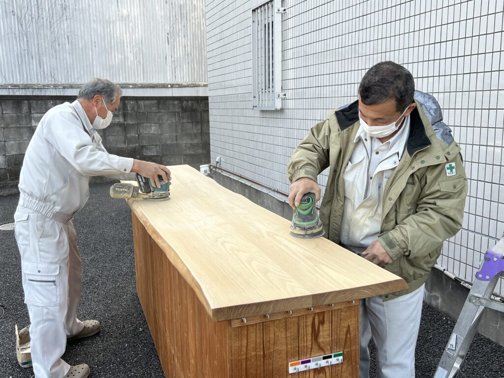 カウンターのお手入れ写真