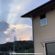 注文住宅の外観は綺麗な空と
