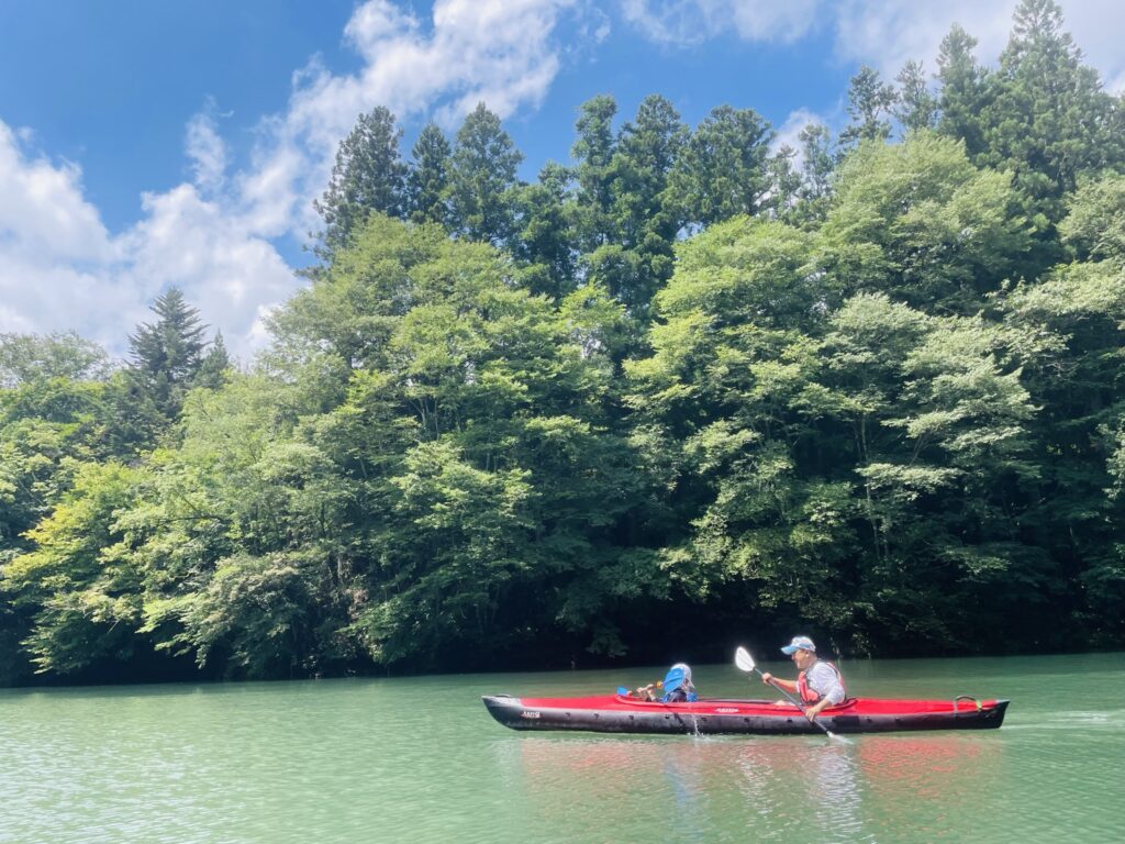 青空と湖