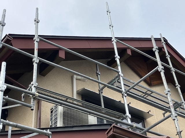 破風板板金巻き