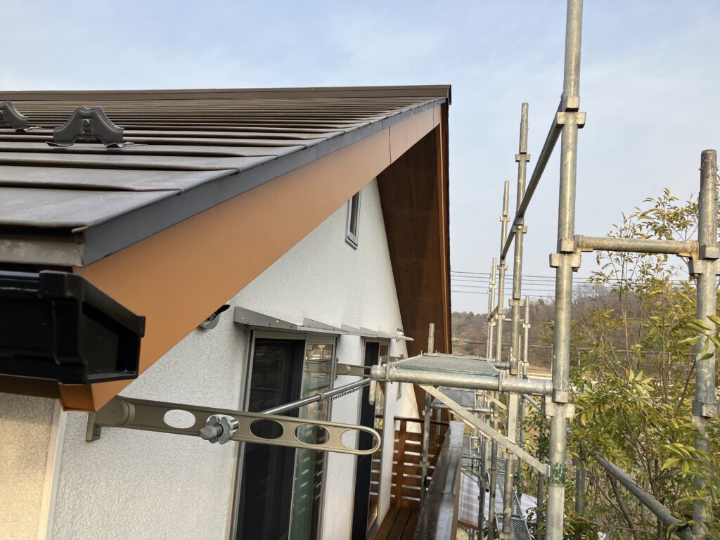 破風板金