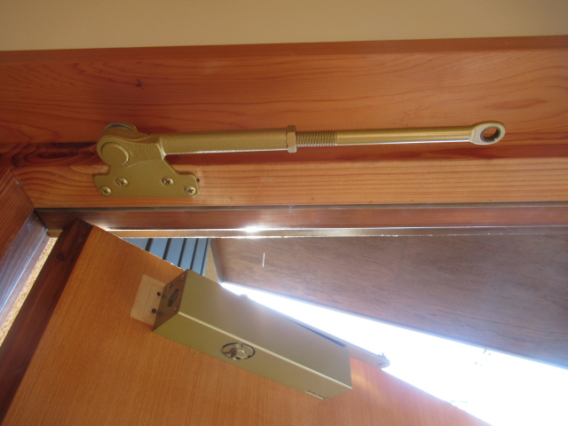 ドアクローザー交換