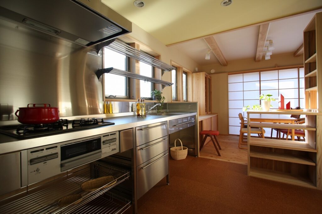ステンレスの造作キッチン