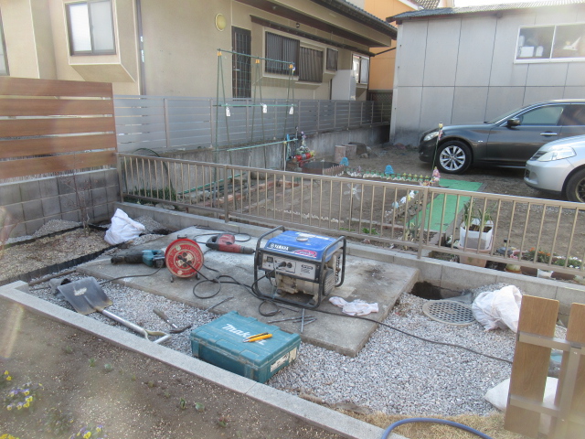 目隠しフェンス