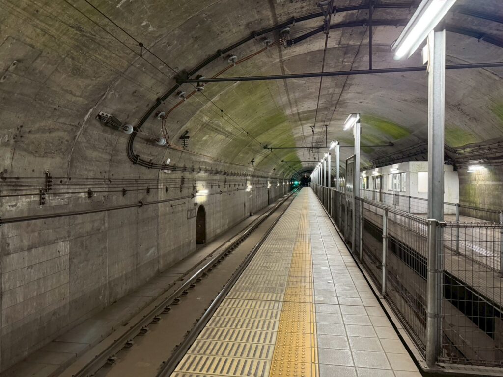 土合駅のホーム