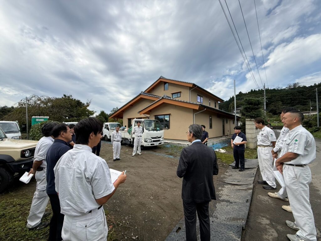 群馬県富岡市の現場勉強会外観の様子