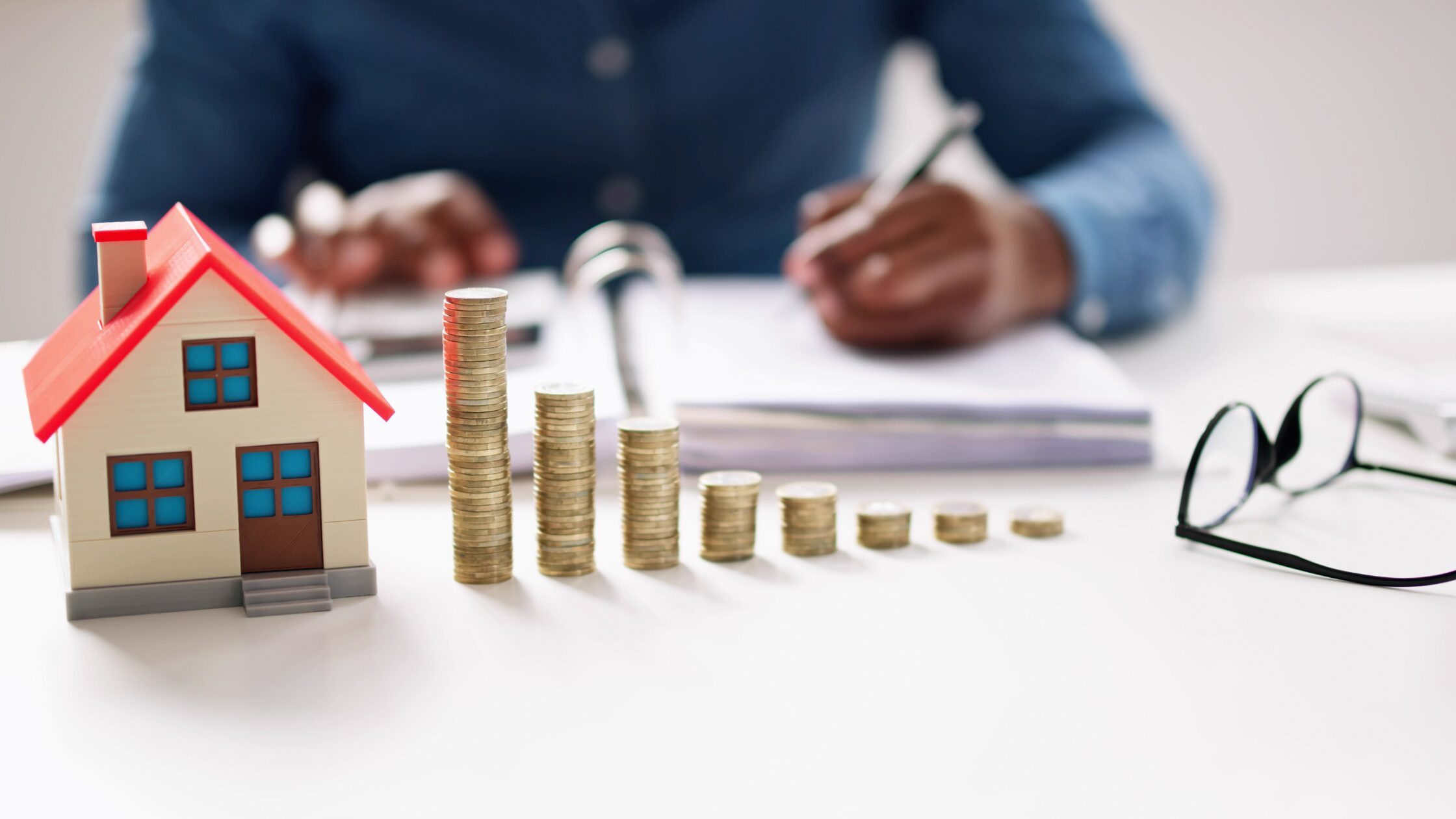 予算内で実現！高性能とデザイン性を両立する注文住宅のコストダウン術アイキャッチ画像