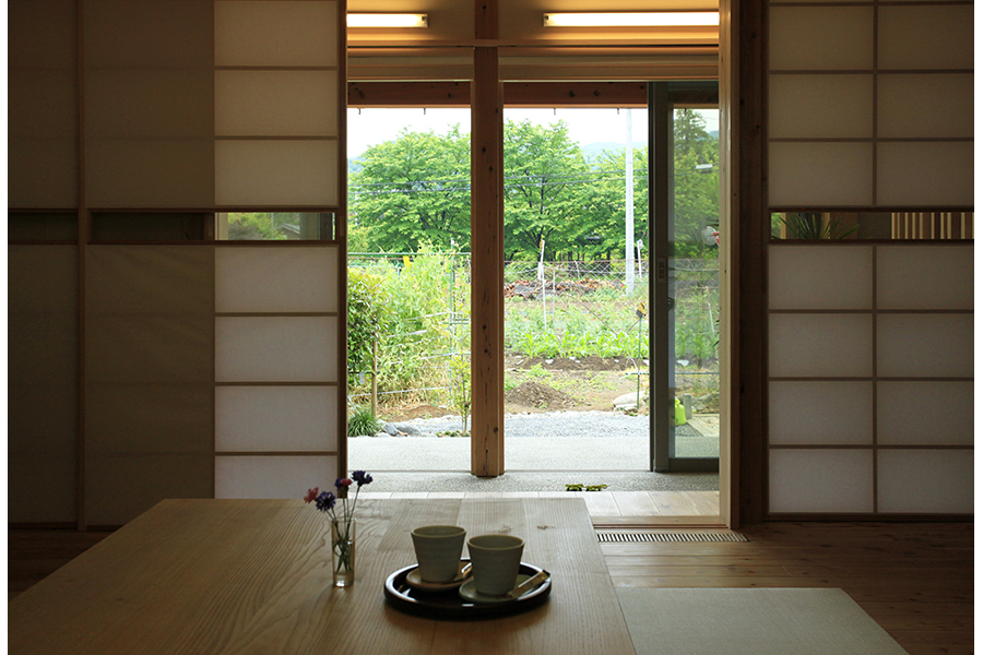 リビングに居ながらも縁側で日向ぼっこしているような心地よさの木の家なら埼玉県本庄市の小林建設