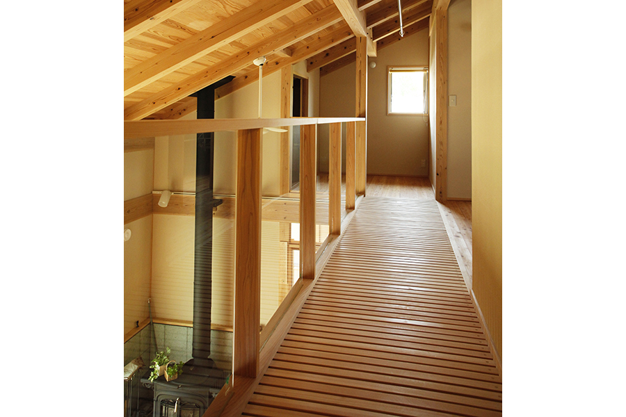 遊び心のあるスノコ状の２階の廊下をつくるなら埼玉県本庄市の小林建設