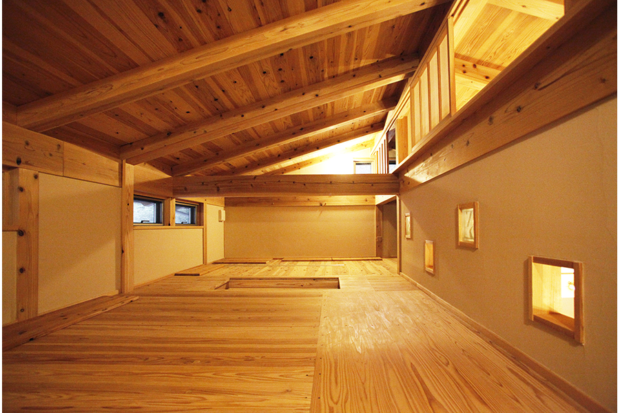 色々なものが収納することができる広い小屋裏なら埼玉県本庄市の小林建設