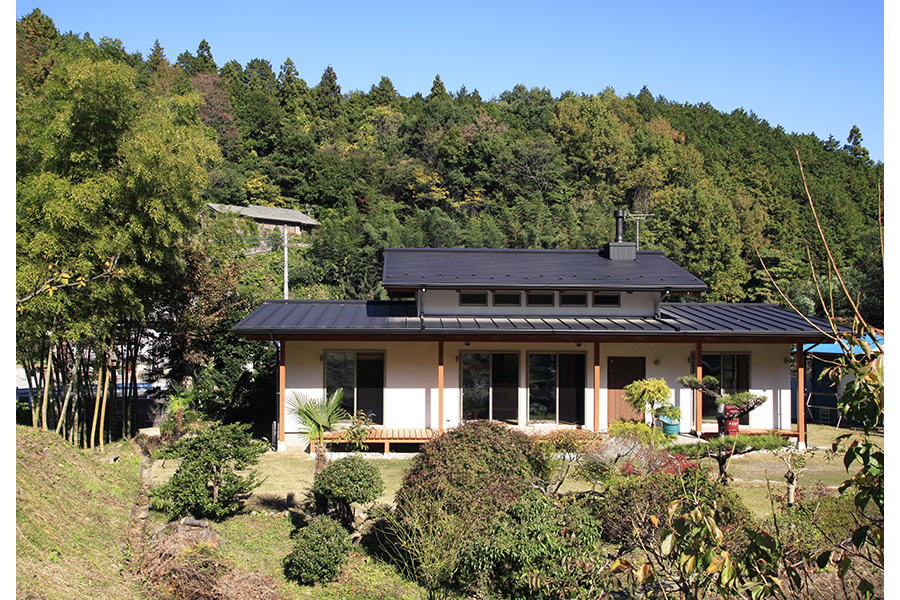 小川町でデザイン性のある平屋の家を建てるなら埼玉県本庄市の小林建設