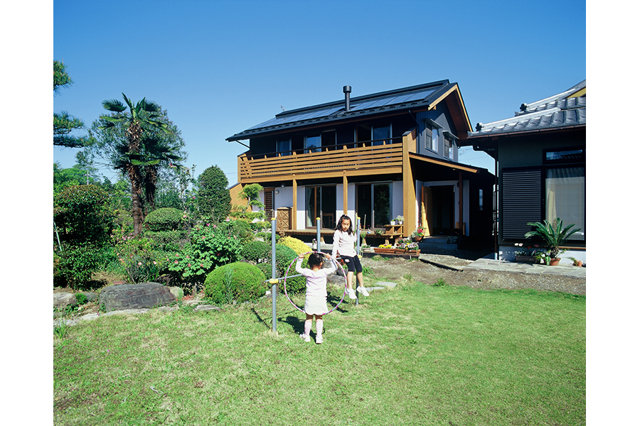 藤岡市の注文住宅の庭・OMソーラーハウス