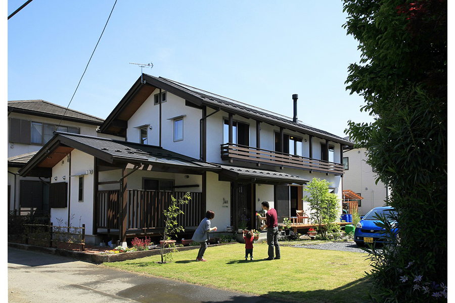 古民家風の仕上がりで、デザイン性のある二階建の木の家を建てるなら埼玉県本庄市の小林建設