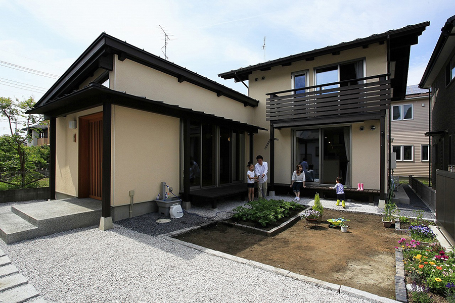 敷地に合わせた、くの字型の木の家なら埼玉県本庄市の小林建設