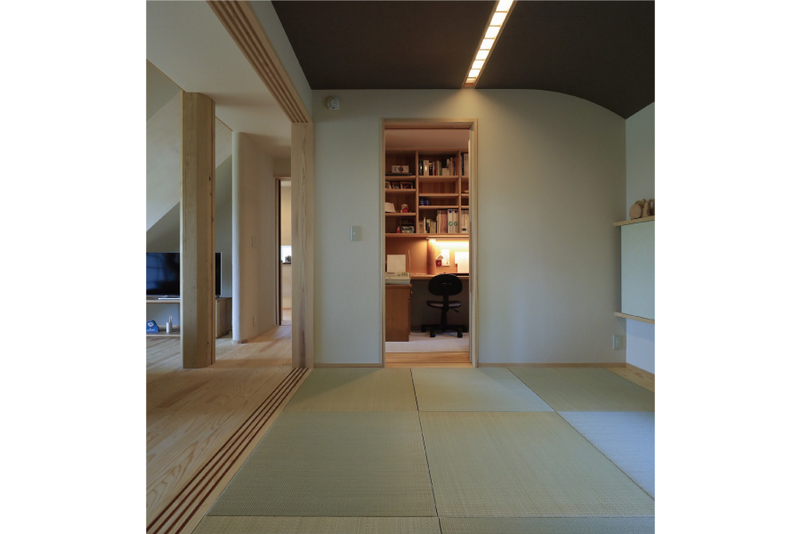 和室とつながる隠れ家のような書斎なら埼玉県本庄市の小林建設