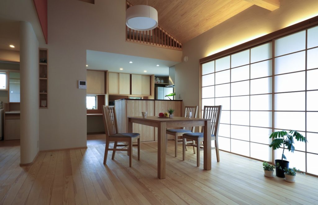 埼玉県熊谷市で自然素材を使ったデザイン住宅を建てるなら小林建設