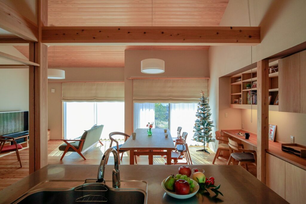 陽の栖小林建設が群馬県太田市群馬県太田市東矢島町に建てた新築注文住宅のキッチンイメージ写真
