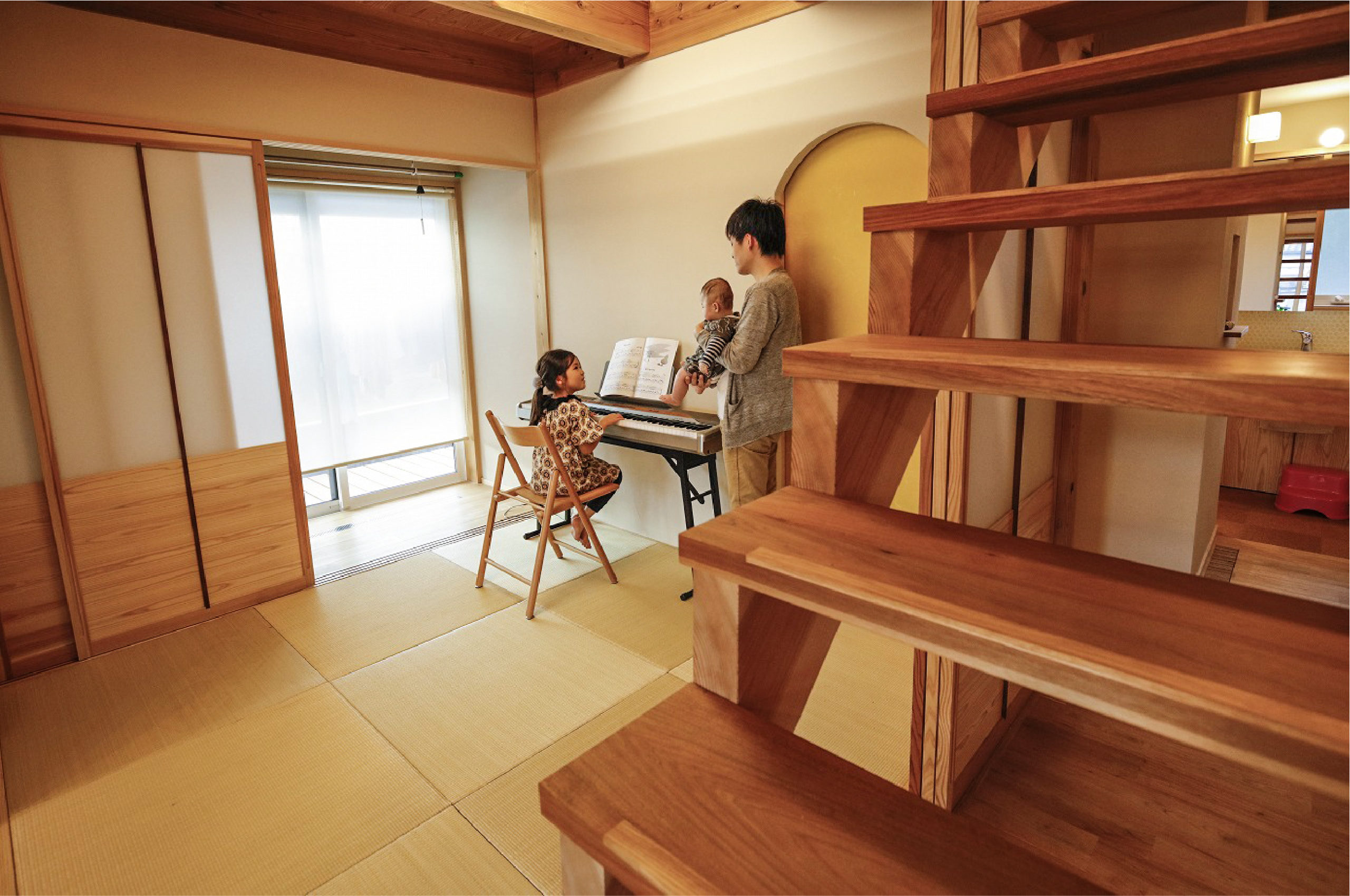ピアノ演奏会ができる明るい和室なら埼玉県本庄市の小林建設