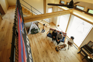 リビングの上がすべて吹き抜けになっている住宅なら埼玉県本庄市の小林建設