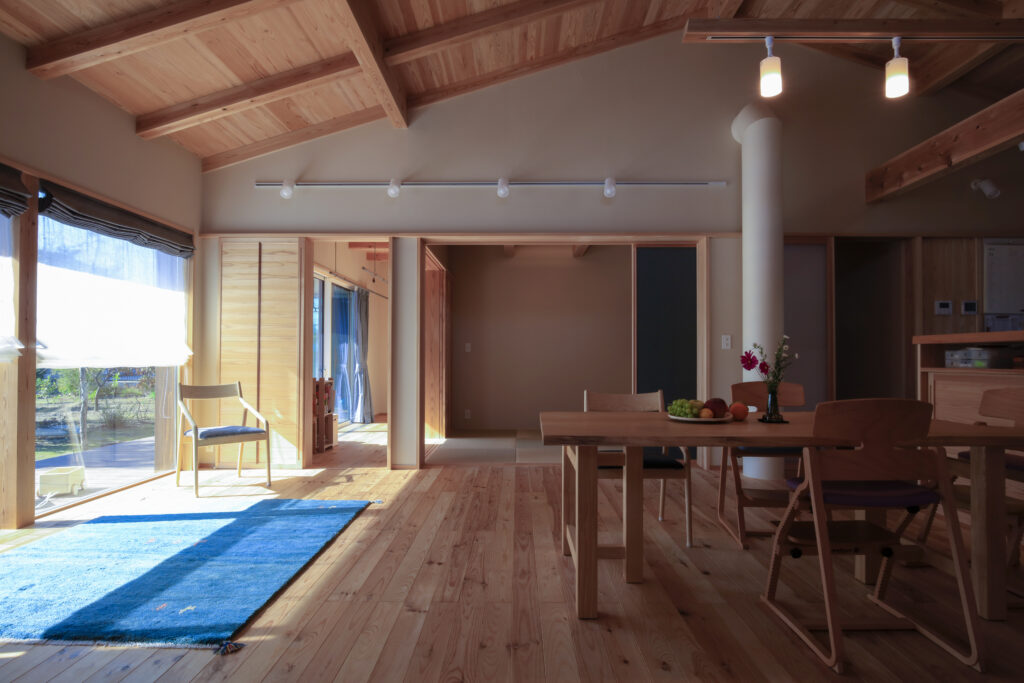 陽の栖小林建設が群馬県高崎市に建てた新築注文住宅の完成見学会の内観イメージ写真