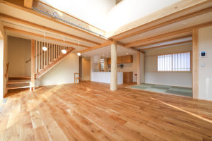 無垢の木が作り出す過ごしやすい空間なら埼玉県本庄市の小林建設