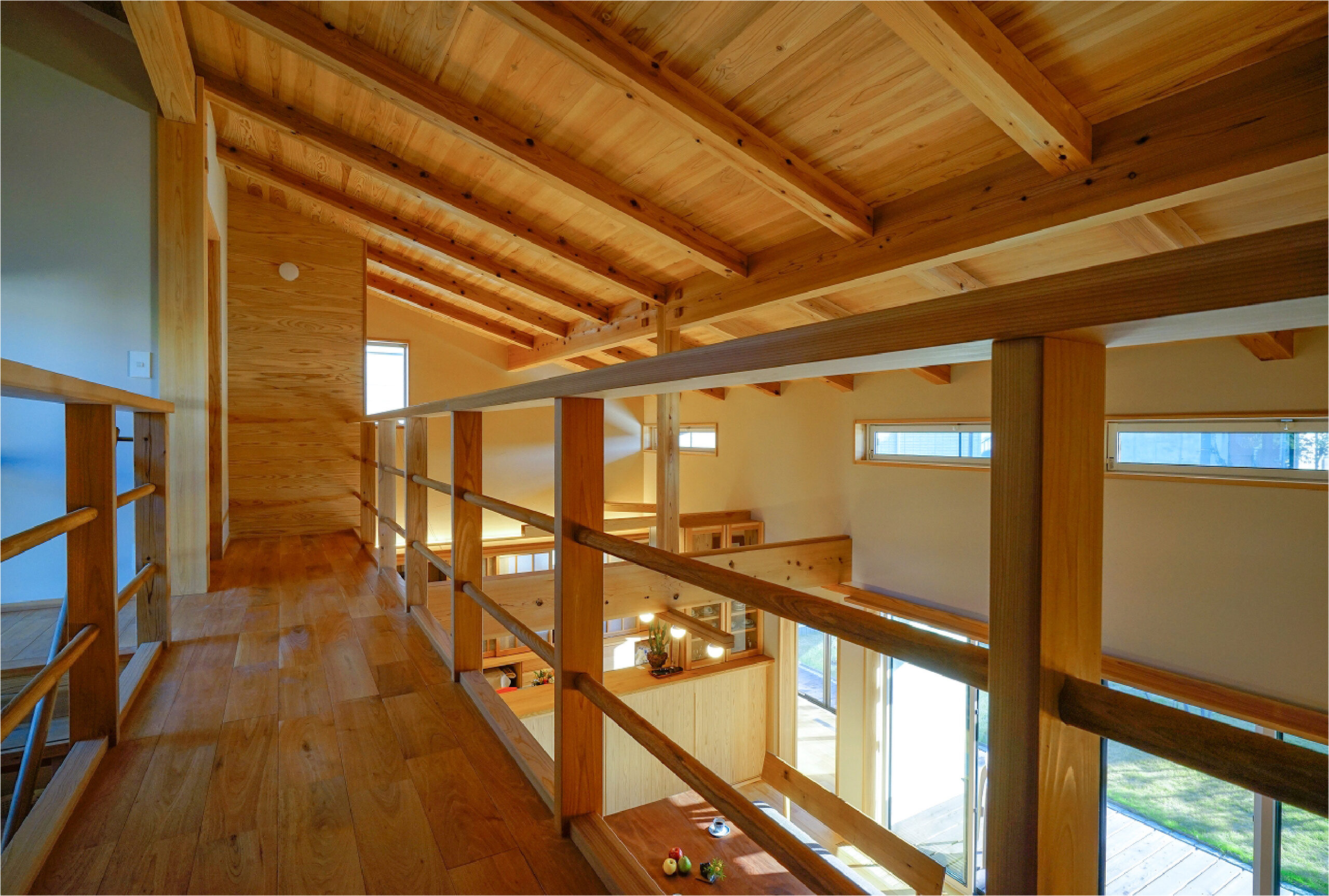 2階にいても家族の気配を感じられる開放感のある吹き抜けなら埼玉県本庄市の小林建設