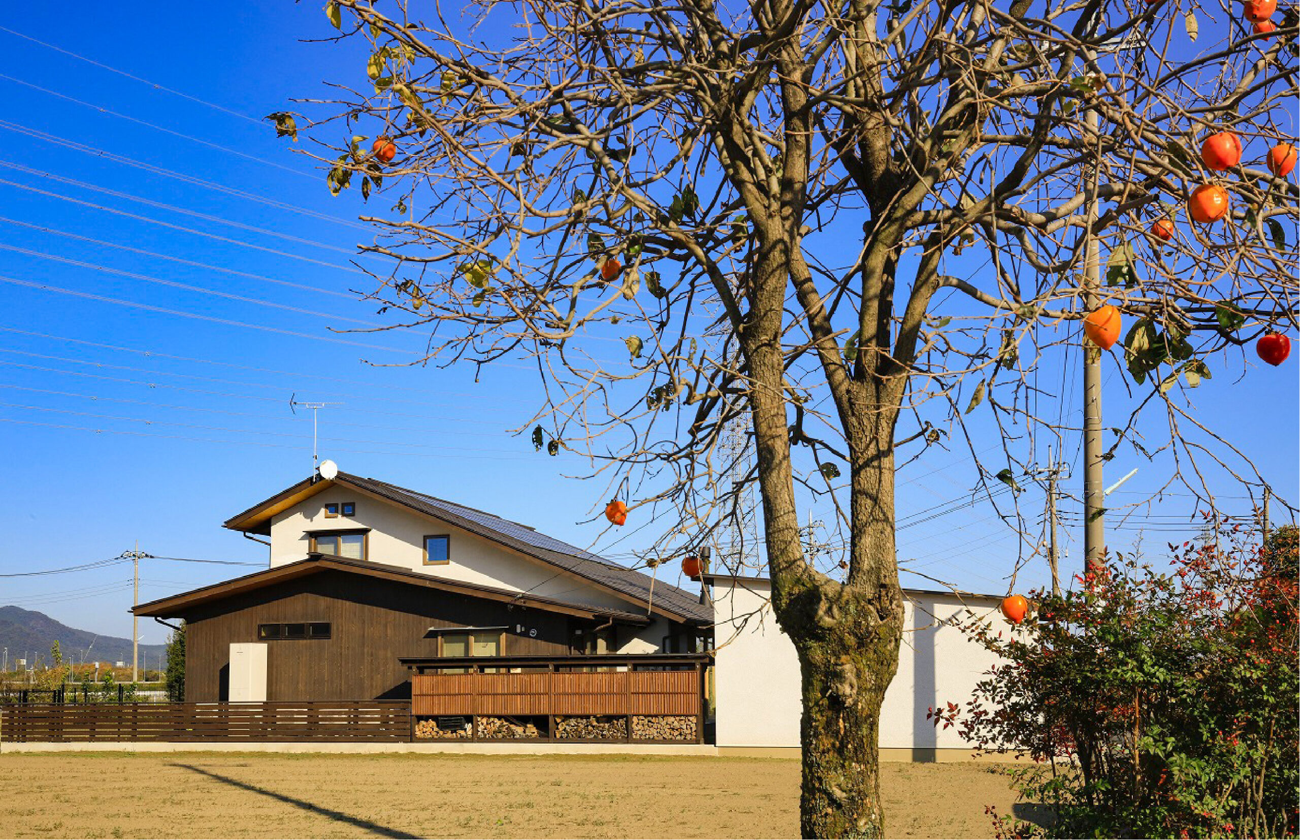 遠くから見てもバランスのとれた佇まいの家を建てるなら埼玉県本庄市の小林建設