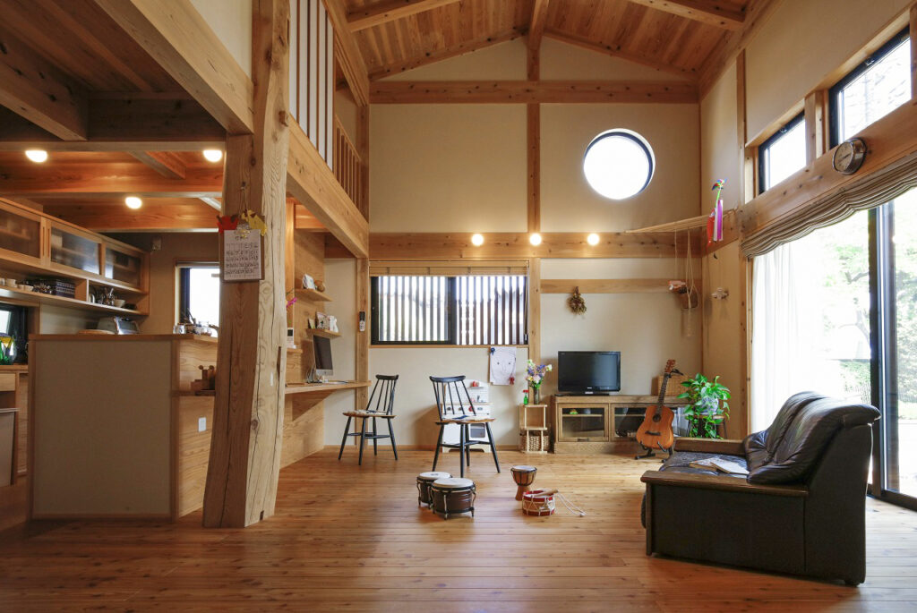 埼玉県本庄市に建てた、古材を活かした木の家の注文住宅。