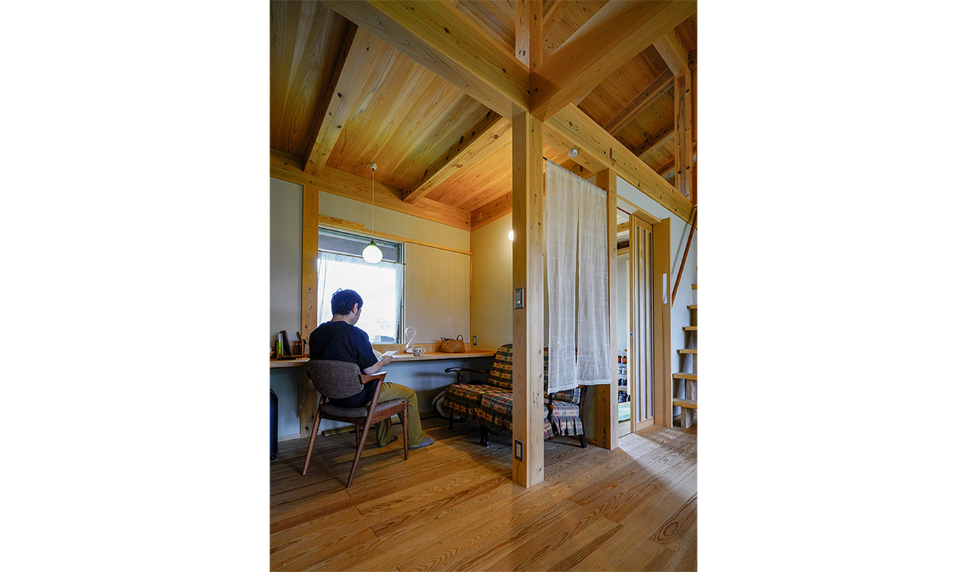 群馬県太田市で建てた、窓はお庭を、壁は薪ストーブを、暮らしが豊かになる間取りのある木の家