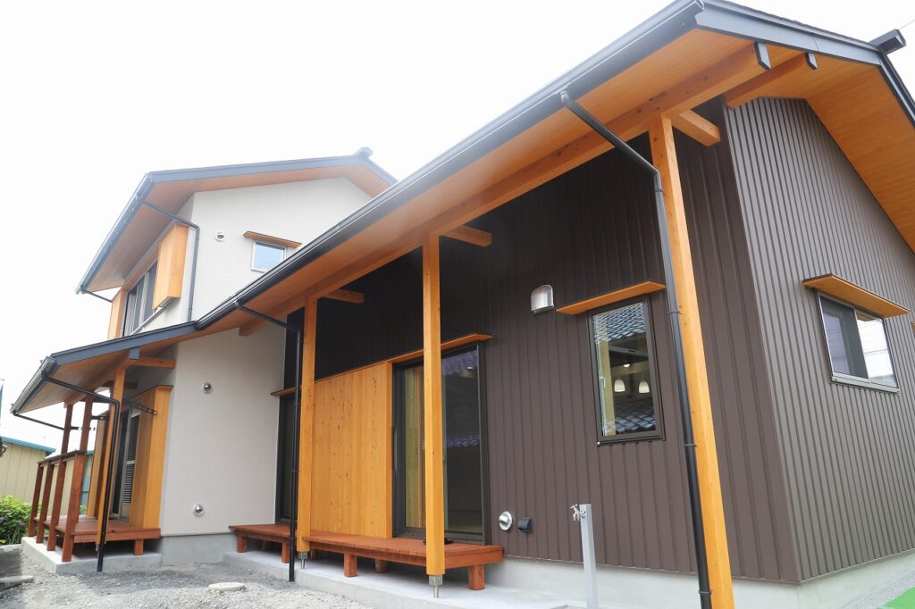 陽の栖小林建設が埼玉県本庄市に建てた新築注文住宅の完成見学会の外観写真