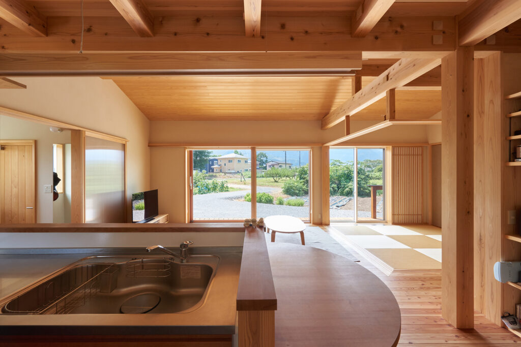 陽の栖小林建設が埼玉県深谷市に建てた新築注文住宅の大開口窓イメージ写真
