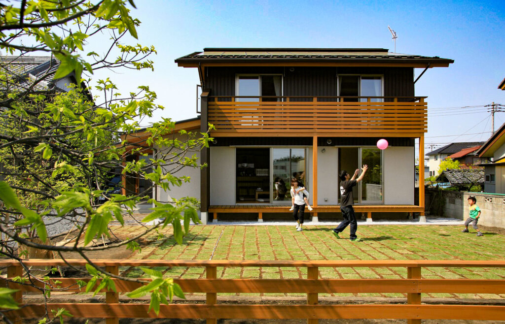 陽の栖小林建設が埼玉県深谷市に建てた新築注文住宅の外観イメージ写真