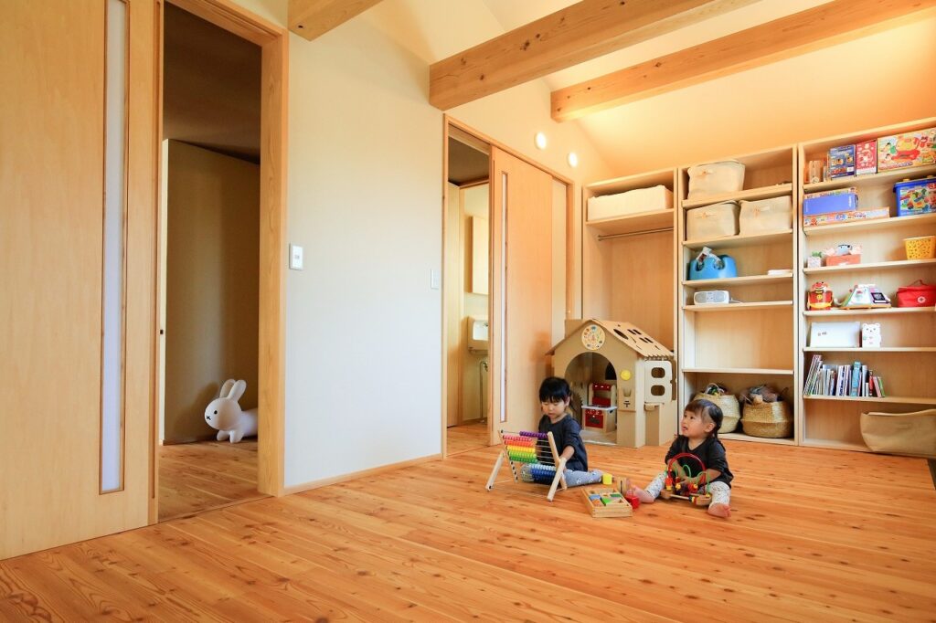 陽の栖小林建設が埼玉県本庄市に建てた新築注文住宅の完成見学会の子供部屋イメージ写真
