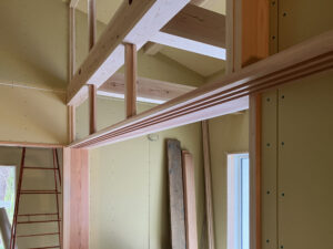 建具枠を取り付けました