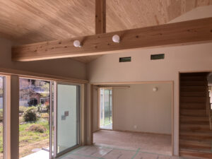 照明器具の取付を進めました