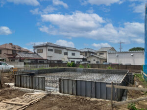 鉄筋の組立工事を進めました
