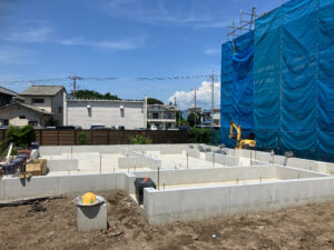 基礎型枠の脱型が完了しました