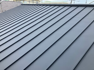 屋根の板金工事が完了しました
