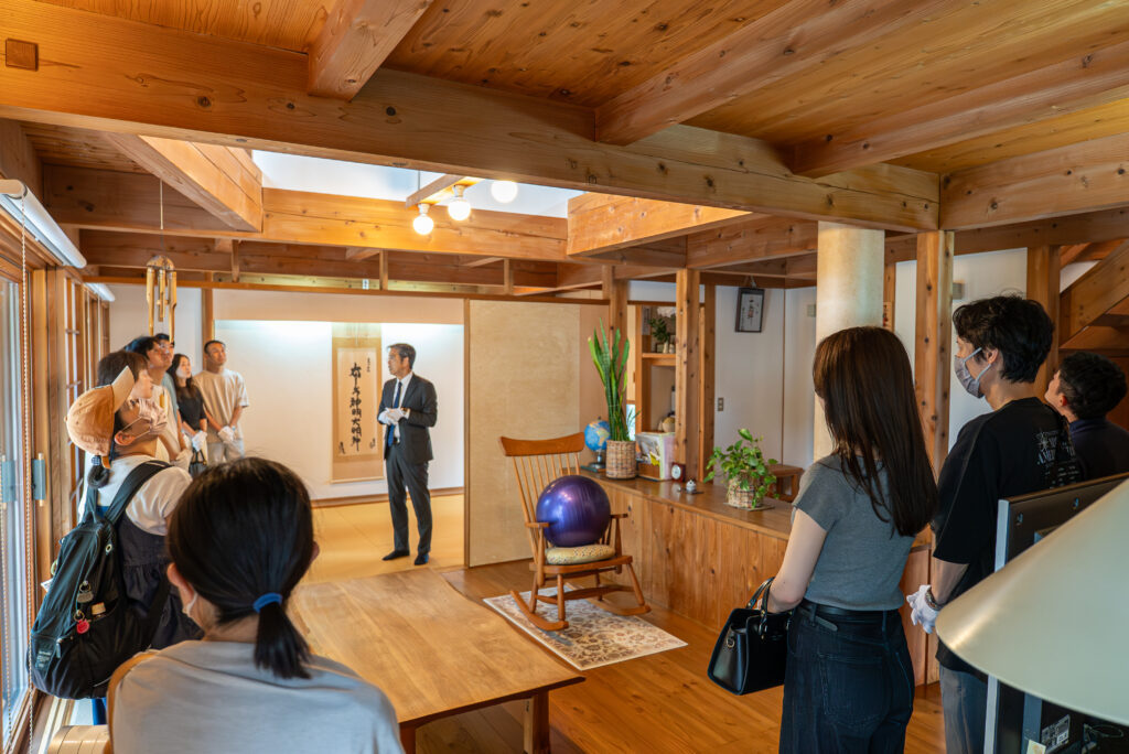 築30年のお客様宅のリビングダイニング+和室で住まい方の工夫をご紹介