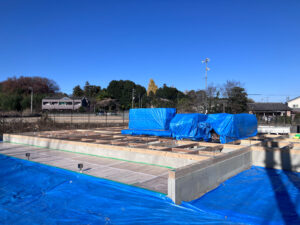 土台敷きを行いました